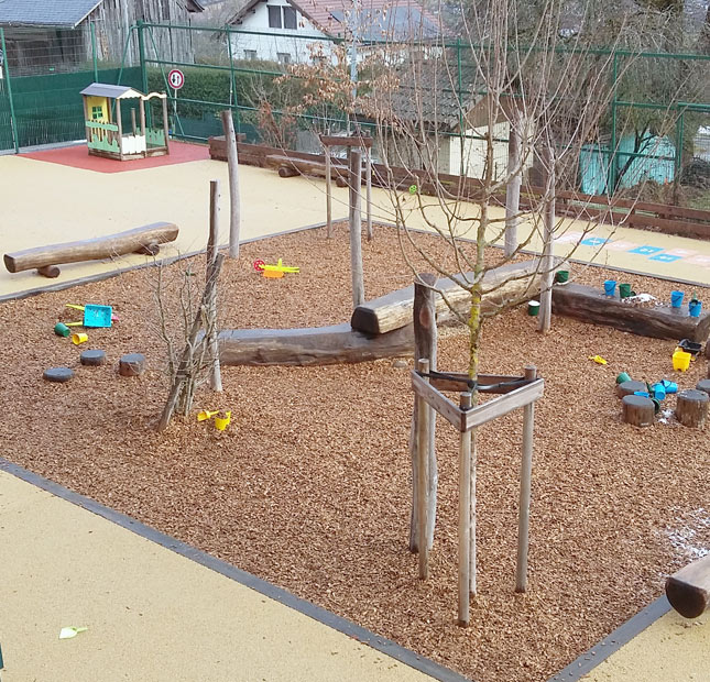 Rénovation de la cour d'école de Seythenex