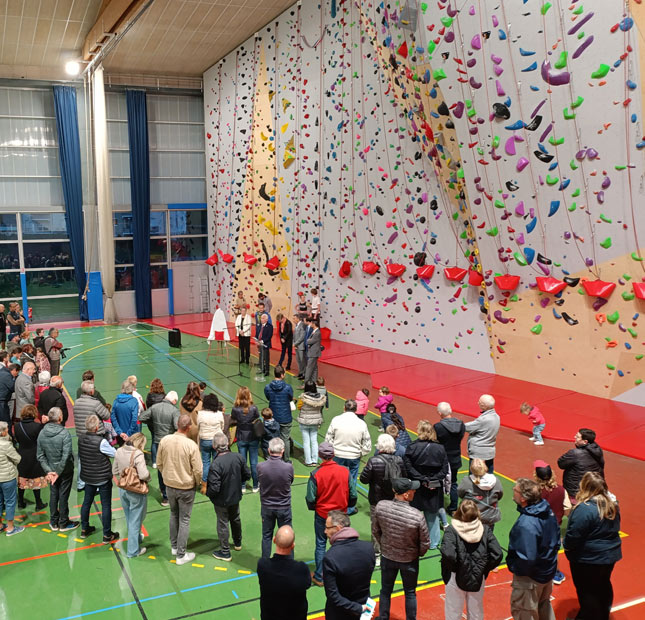 Rénovation du mur d'escalade de Faverges Seythenex